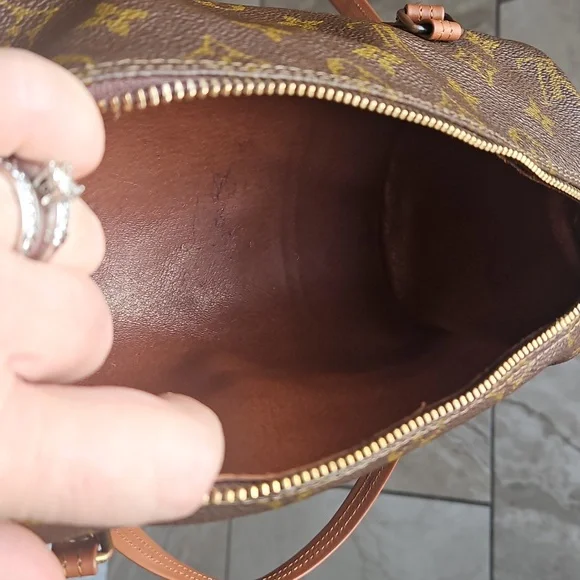 Louis Vuitton Monogram Canvas Pappilon 26 With COA - Picture 10 of 15